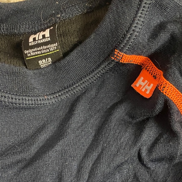 Helly Hansen Dark Blue Top with Orange Detail - Picture 2 of 5